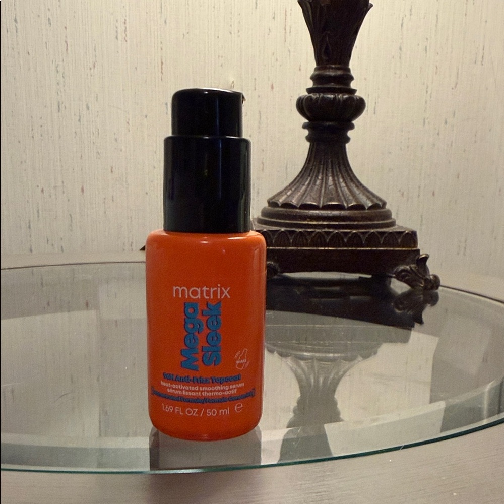 Matix Mega Sleek Hair Serum